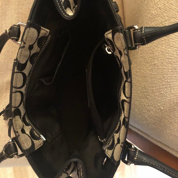 Coach signature monogram shoulder bag - Picture 2 of 4